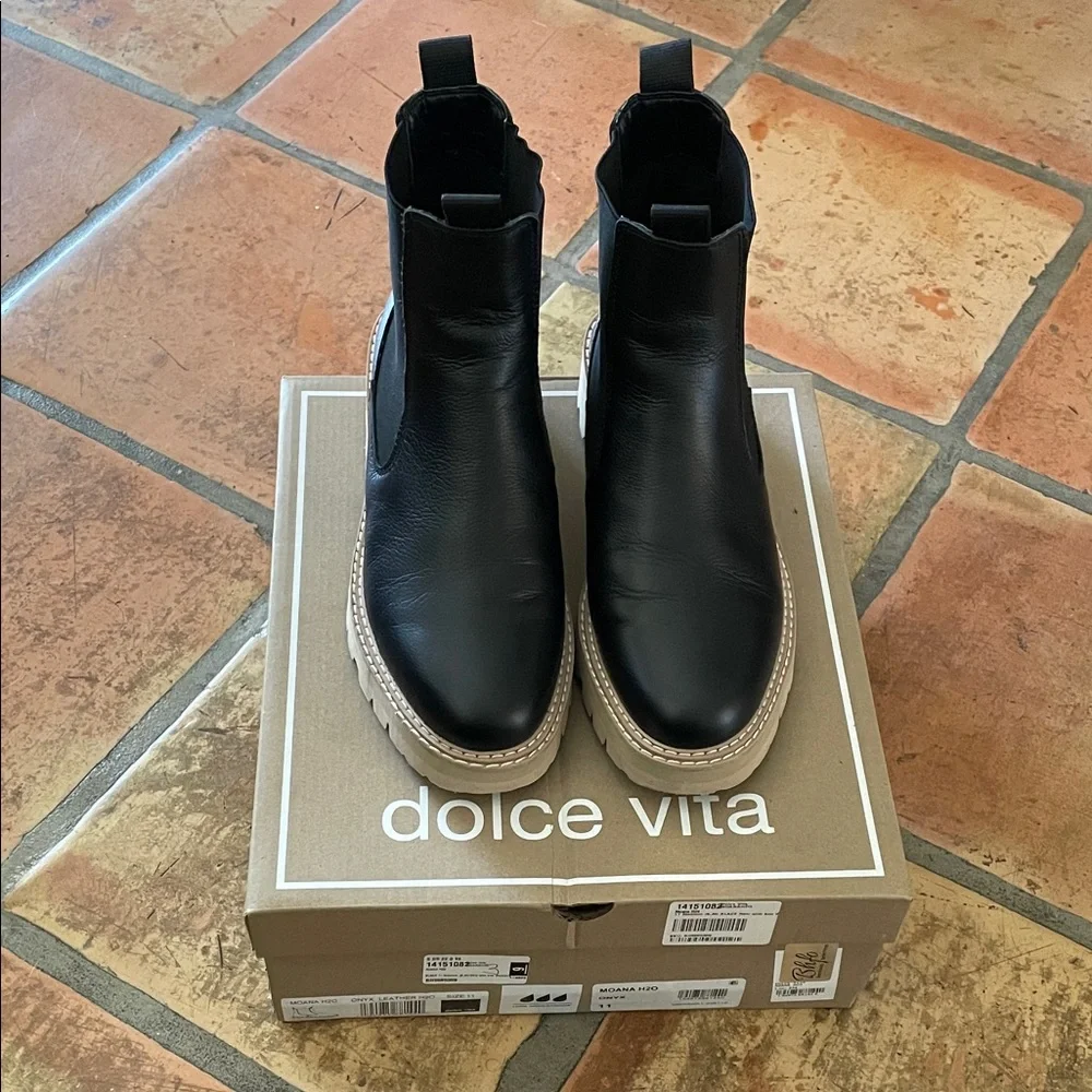 Dolce Vita Moana H2O Waterproof Black Onyx Leather Ankle Booties Size 11